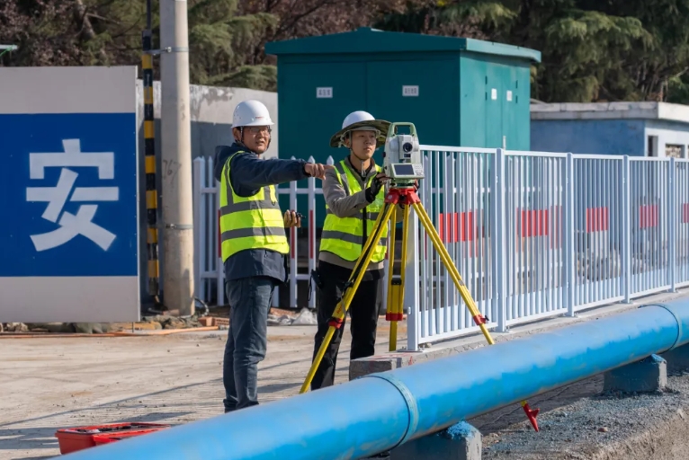 betway88西汉姆联勘测院公司