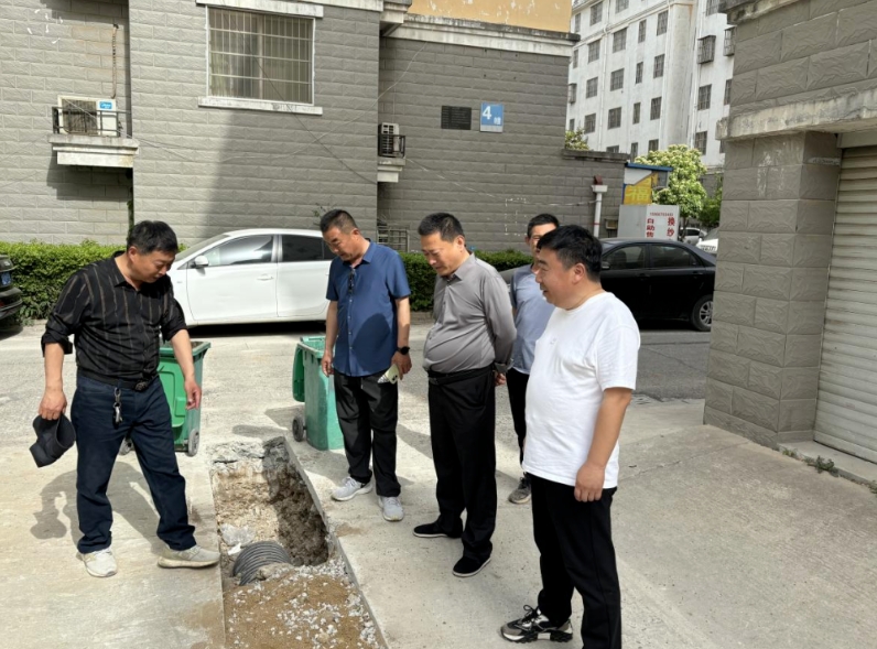 远大安装公司全力推进老旧小区雨污分流项目建设