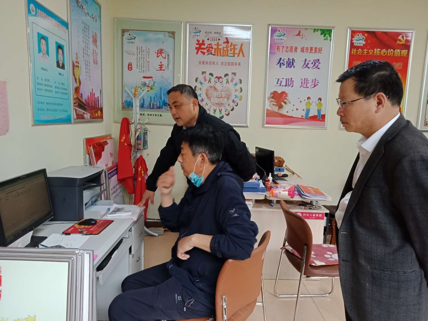 betway88西汉姆联开展创建全国文明城市网格化帮包集中活动