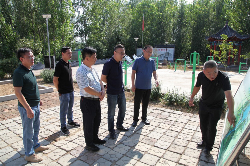 betway88西汉姆联到羊庄镇、龙阳镇调研第一书记工作