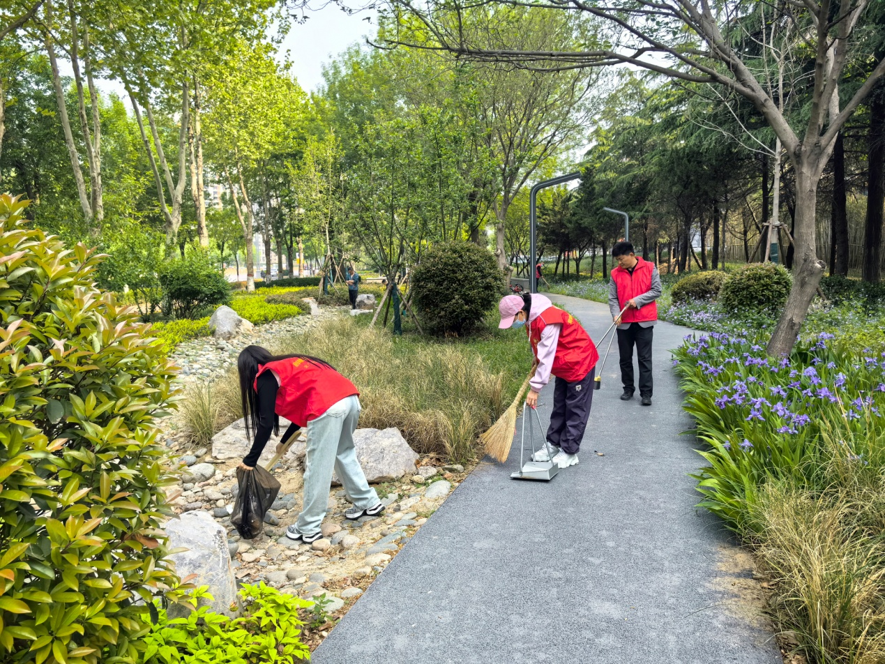 勘测院公司开展“周六创城网格奉献日”志愿服务活动